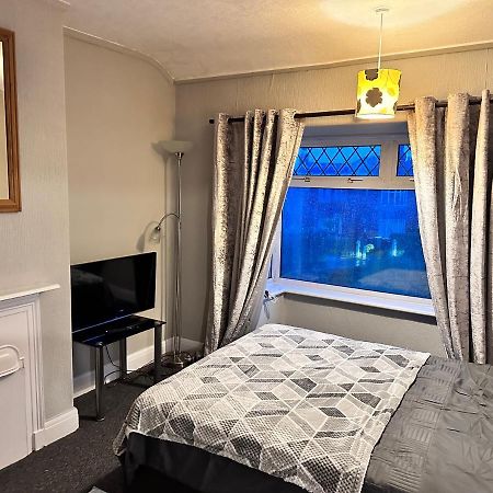 Preston'S Long Stay Accommodation เพรสตัน ภายนอก รูปภาพ