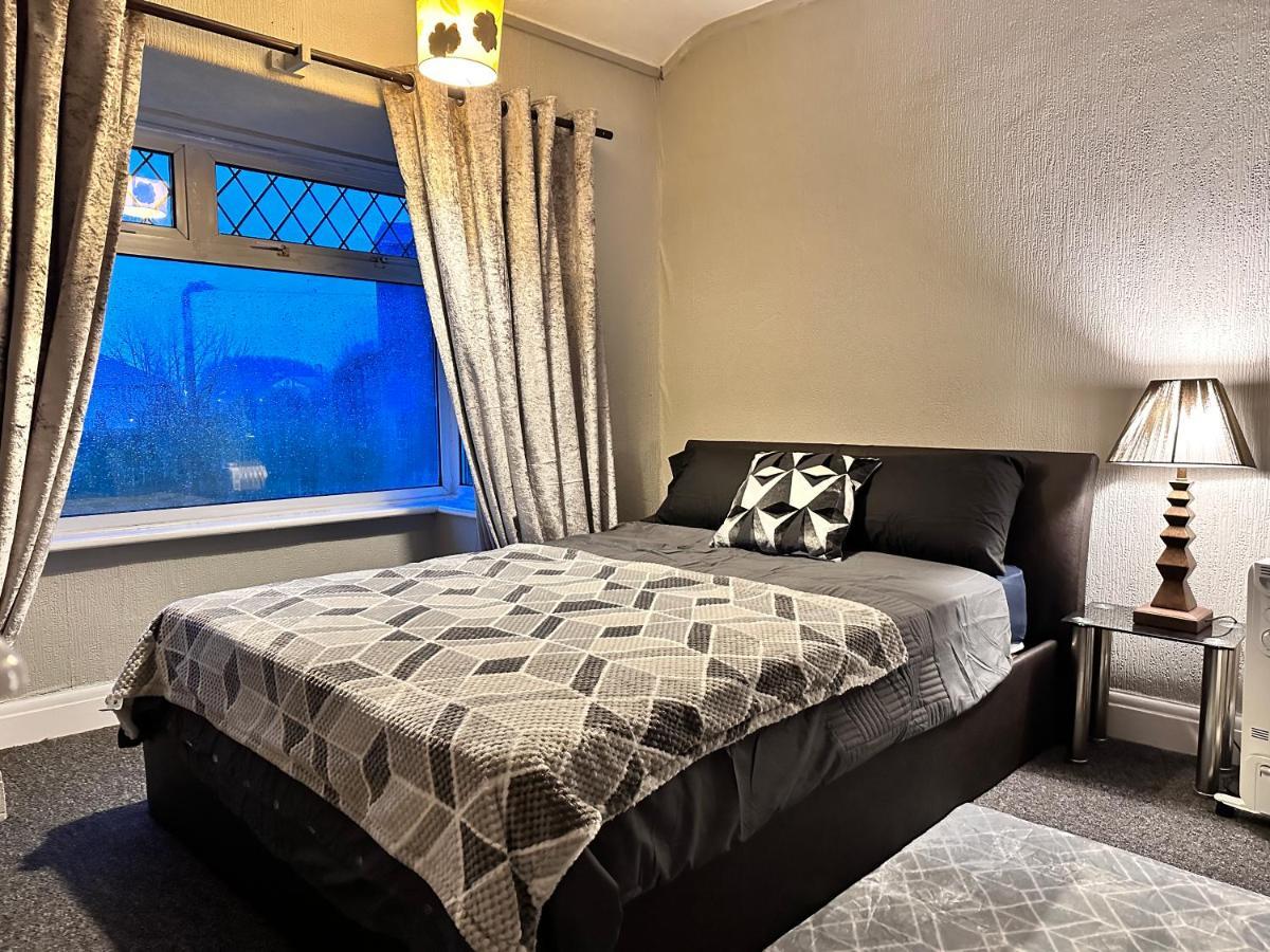 Preston'S Long Stay Accommodation เพรสตัน ภายนอก รูปภาพ