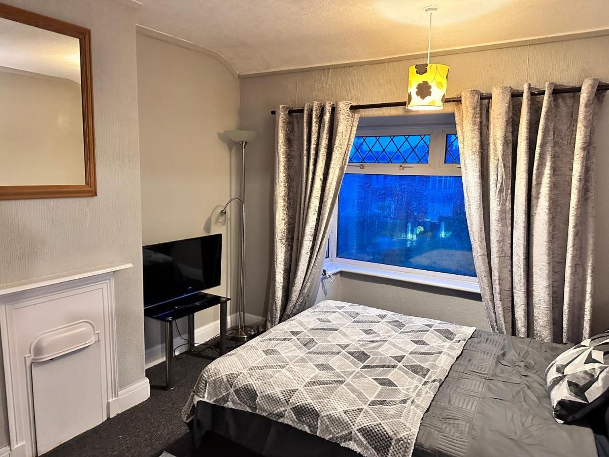 Preston'S Long Stay Accommodation เพรสตัน ภายนอก รูปภาพ